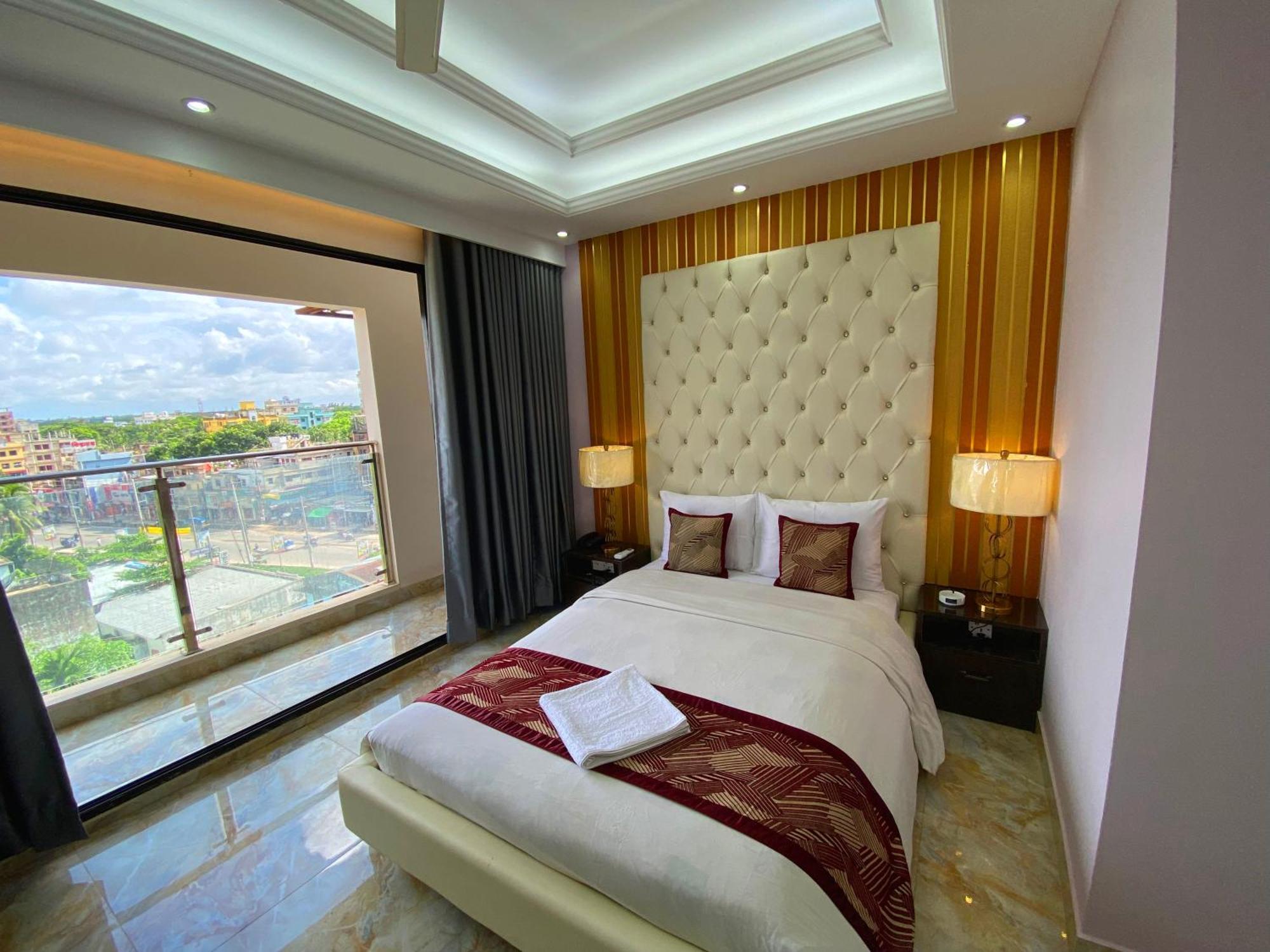 Hotel Valentino Noakhali ภายนอก รูปภาพ