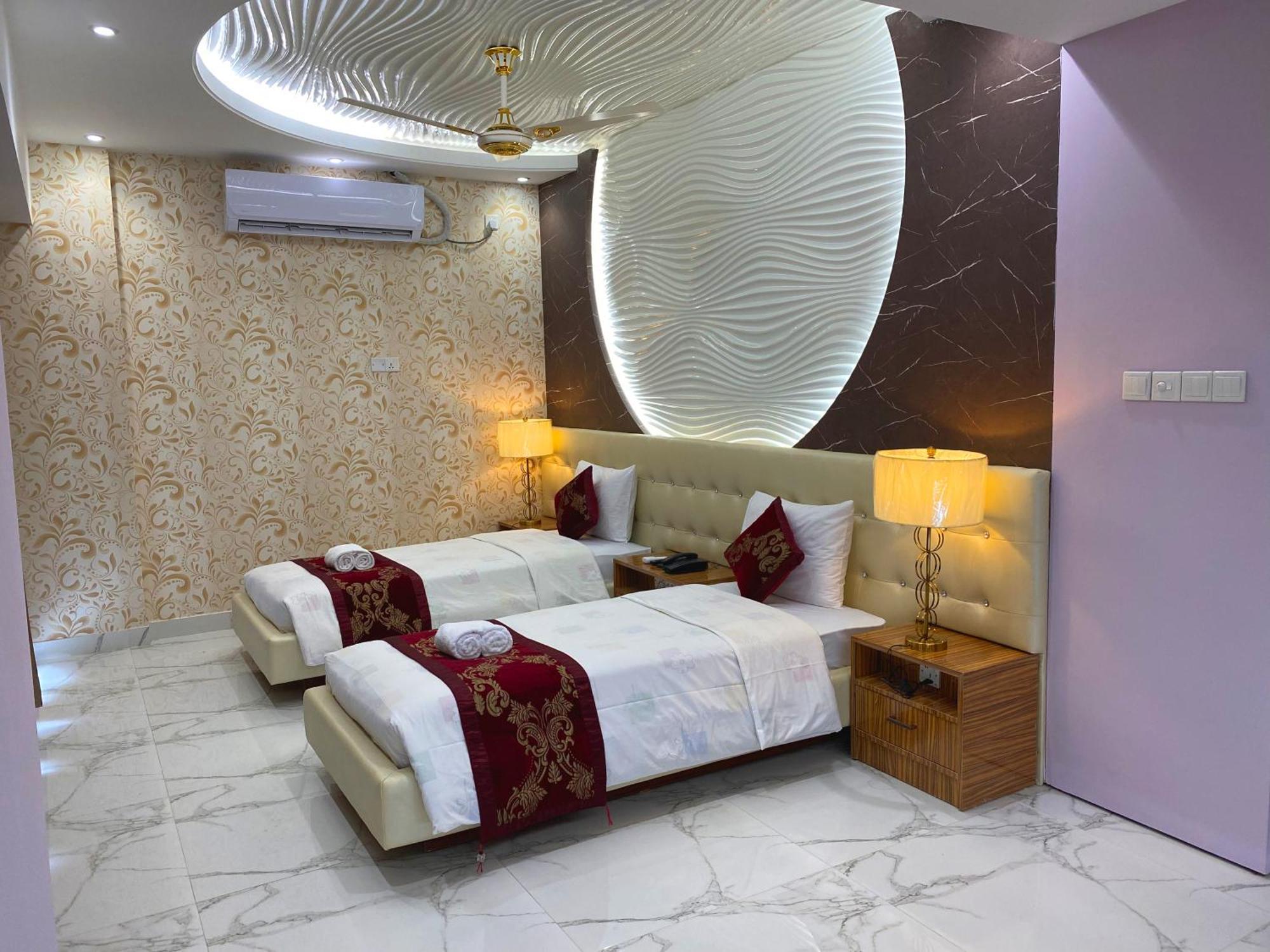Hotel Valentino Noakhali ภายนอก รูปภาพ