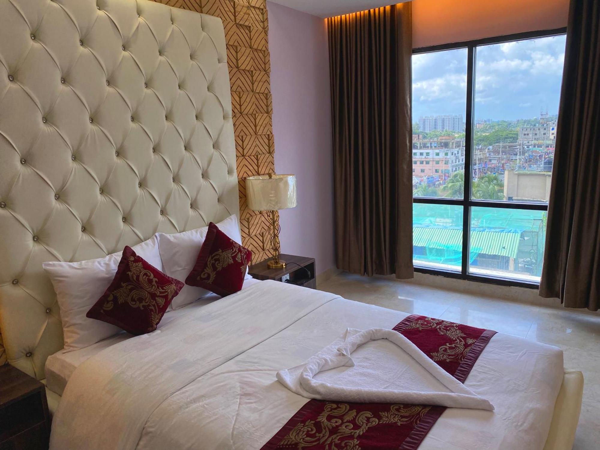 Hotel Valentino Noakhali ภายนอก รูปภาพ