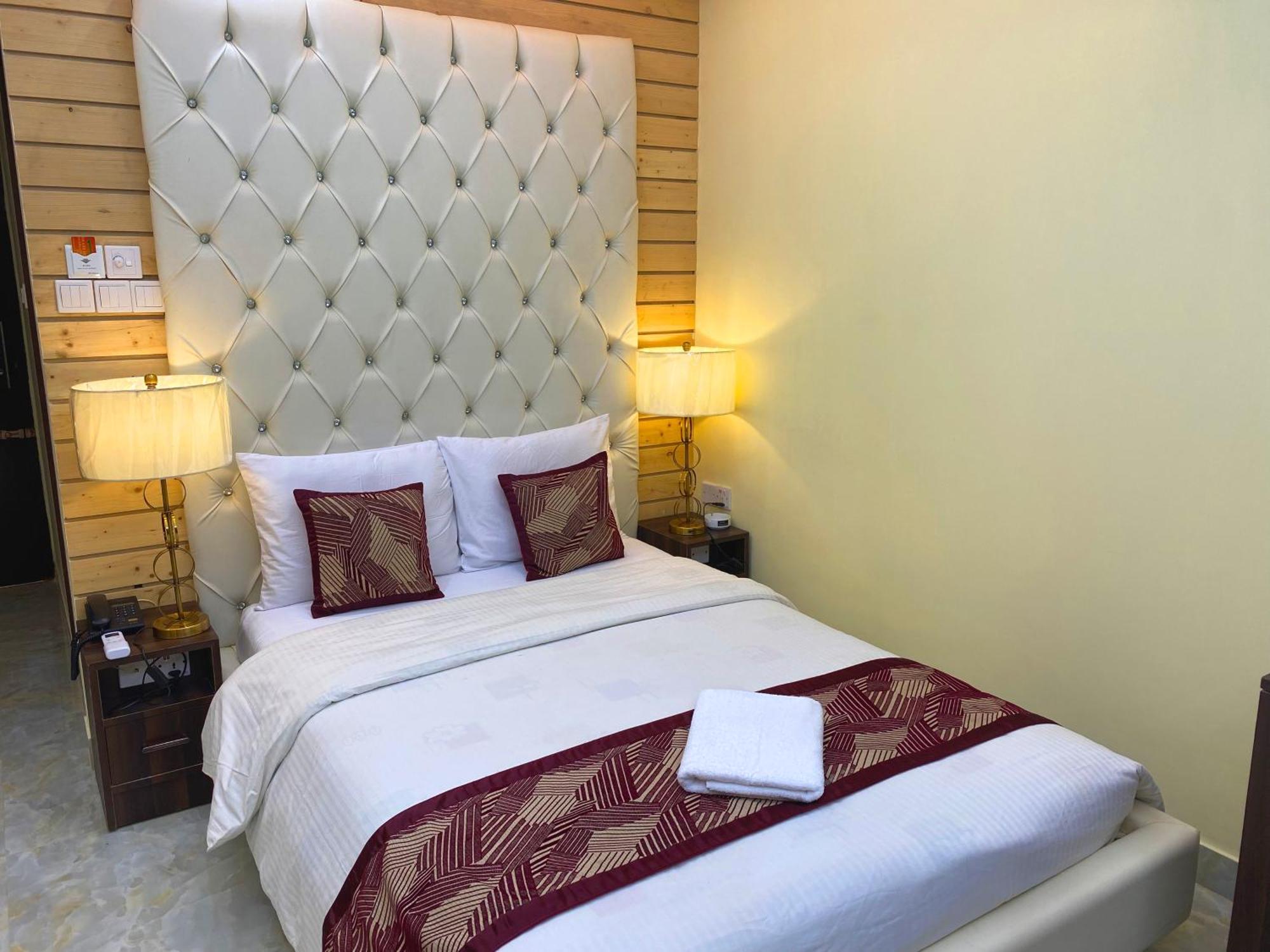 Hotel Valentino Noakhali ภายนอก รูปภาพ
